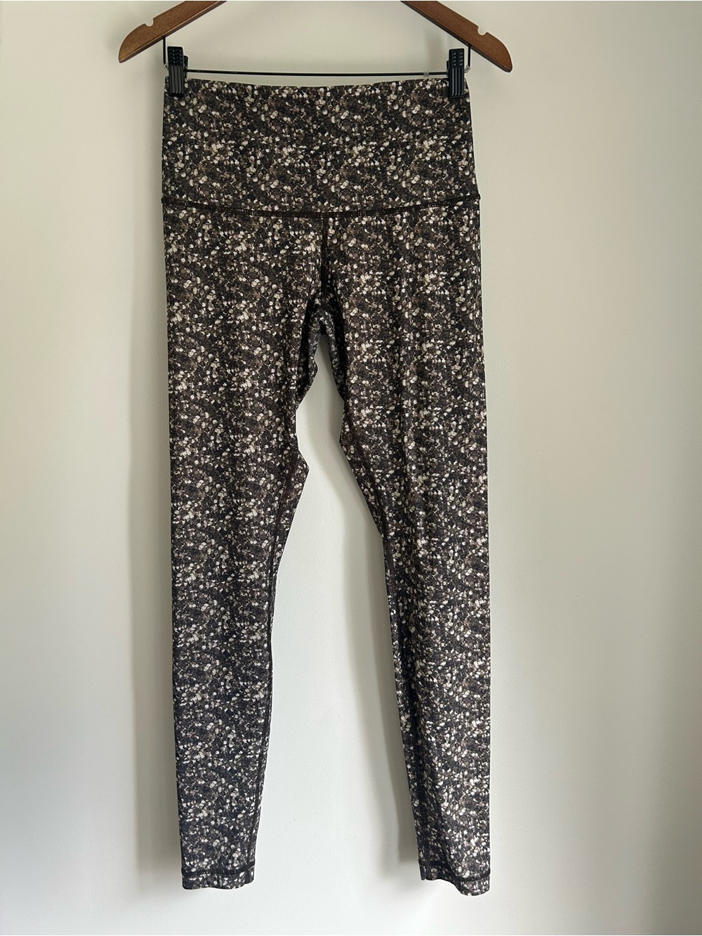 Lululemon Shine Tight (Roll Down) Leggings Size 10
